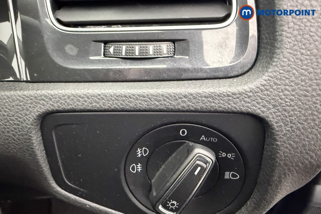 Volkswagen Golf Match Edition Manual Petrol Hatchback - Stock Number (1607595) - 5th supplementary image