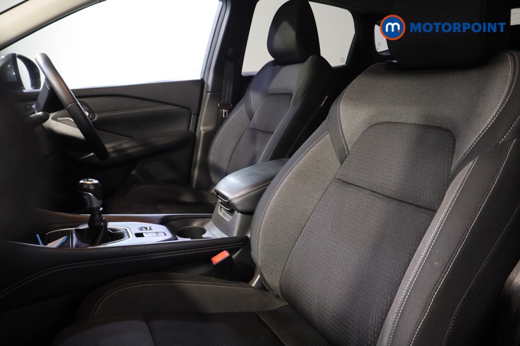 Nissan Qashqai N-Connecta Manual Petrol SUV - Stock Number (1608471) - 14th supplementary image