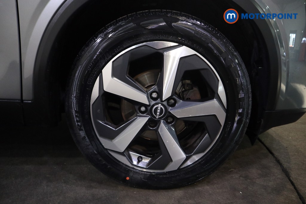 Nissan Qashqai N-Connecta Manual Petrol SUV - Stock Number (1608471) - 22nd supplementary image