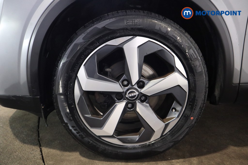Nissan Qashqai N-Connecta Manual Petrol SUV - Stock Number (1608471) - 23rd supplementary image