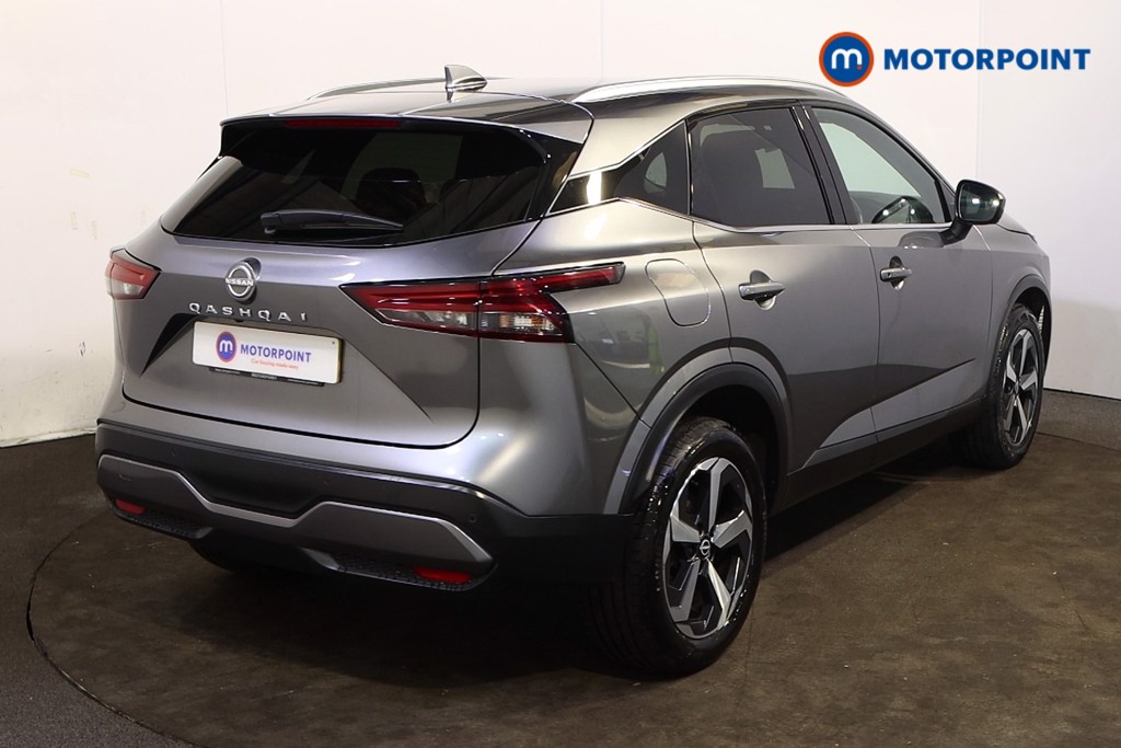 Nissan Qashqai N-Connecta Manual Petrol SUV - Stock Number (1608471) - Drivers side rear corner