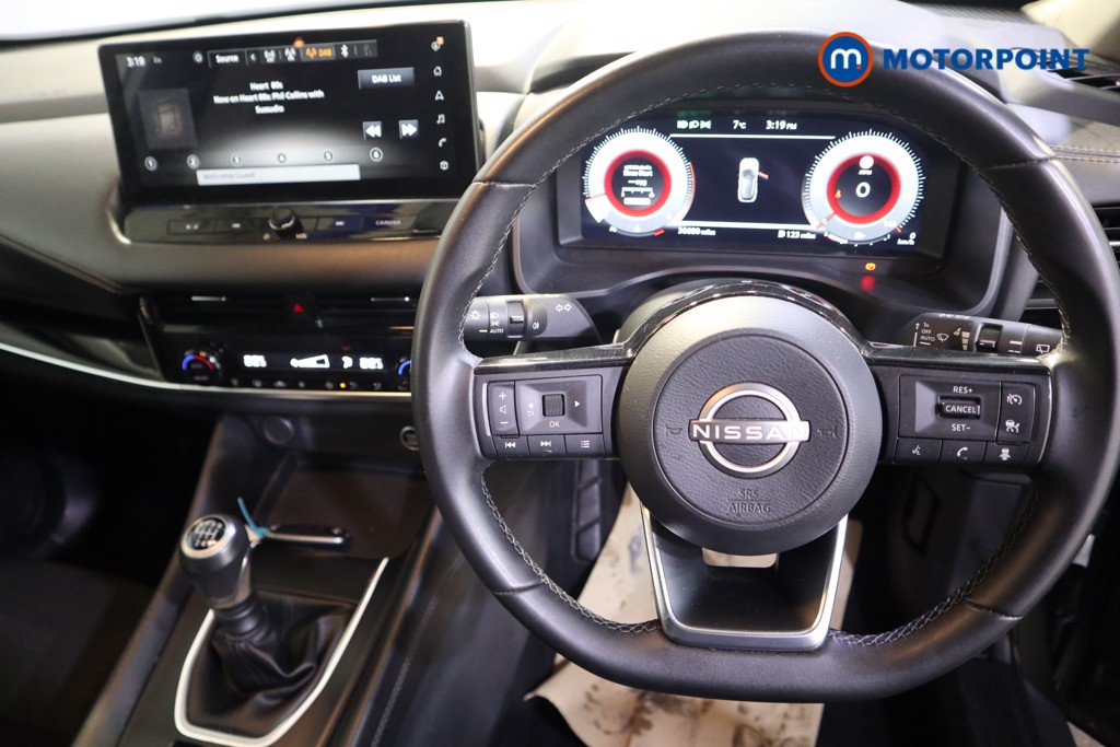Nissan Qashqai N-Connecta Manual Petrol SUV - Stock Number (1608471) - 1st supplementary image