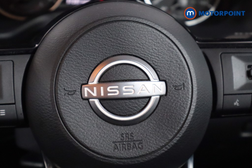 Nissan Qashqai Acenta Premium Manual Petrol SUV - Stock Number (1608503) - 17th supplementary image