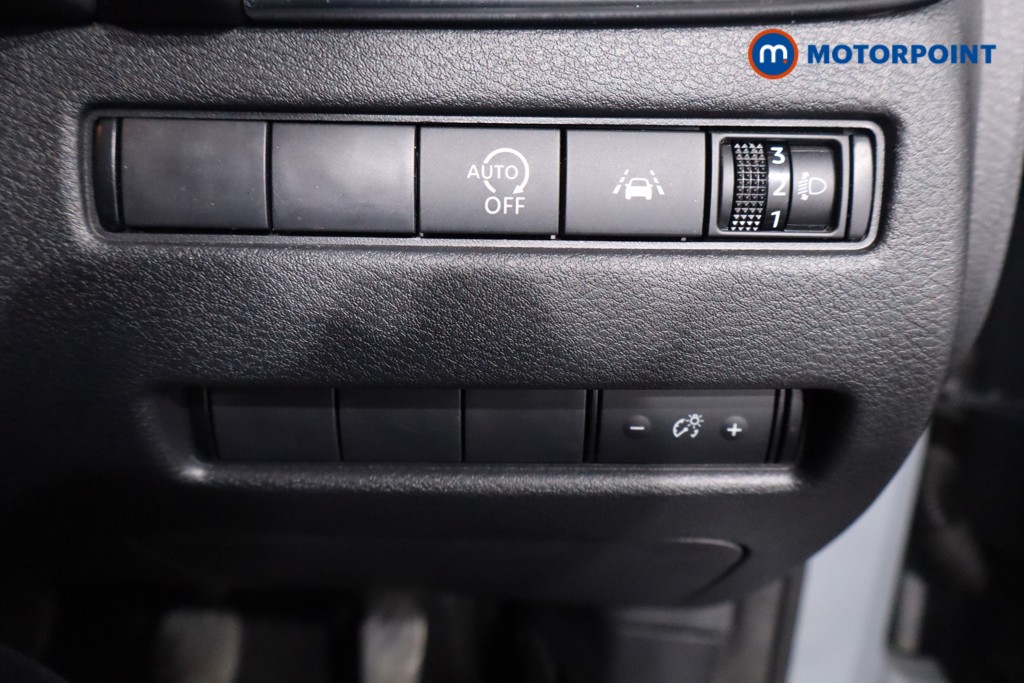 Nissan Qashqai Acenta Premium Manual Petrol SUV - Stock Number (1608503) - 21st supplementary image