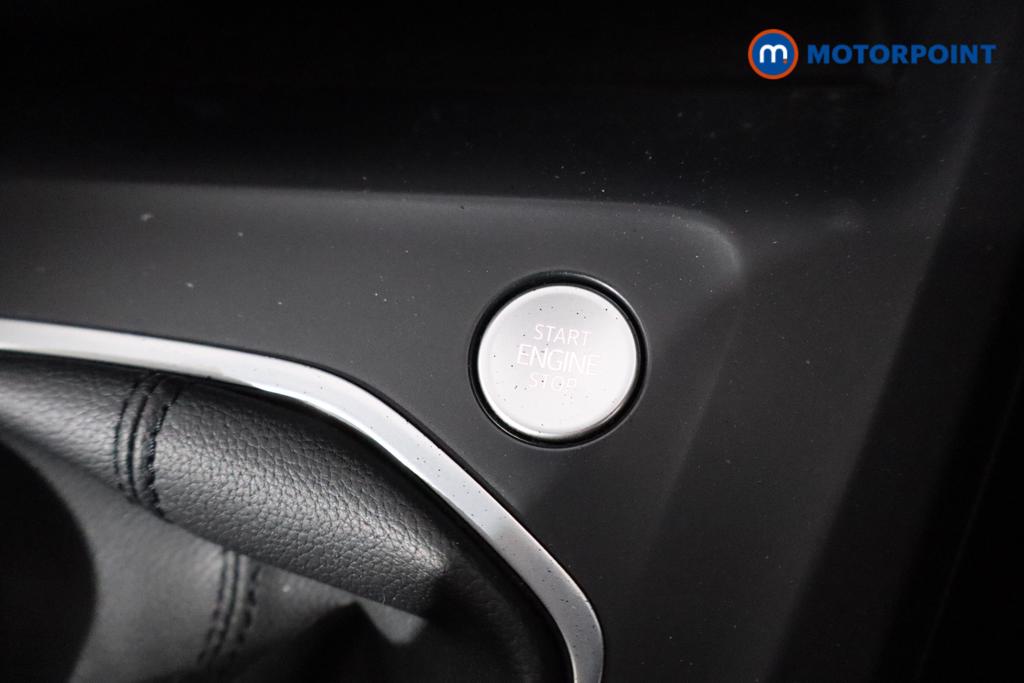 Volkswagen Golf Life Manual Petrol Hatchback - Stock Number (1608972) - 7th supplementary image