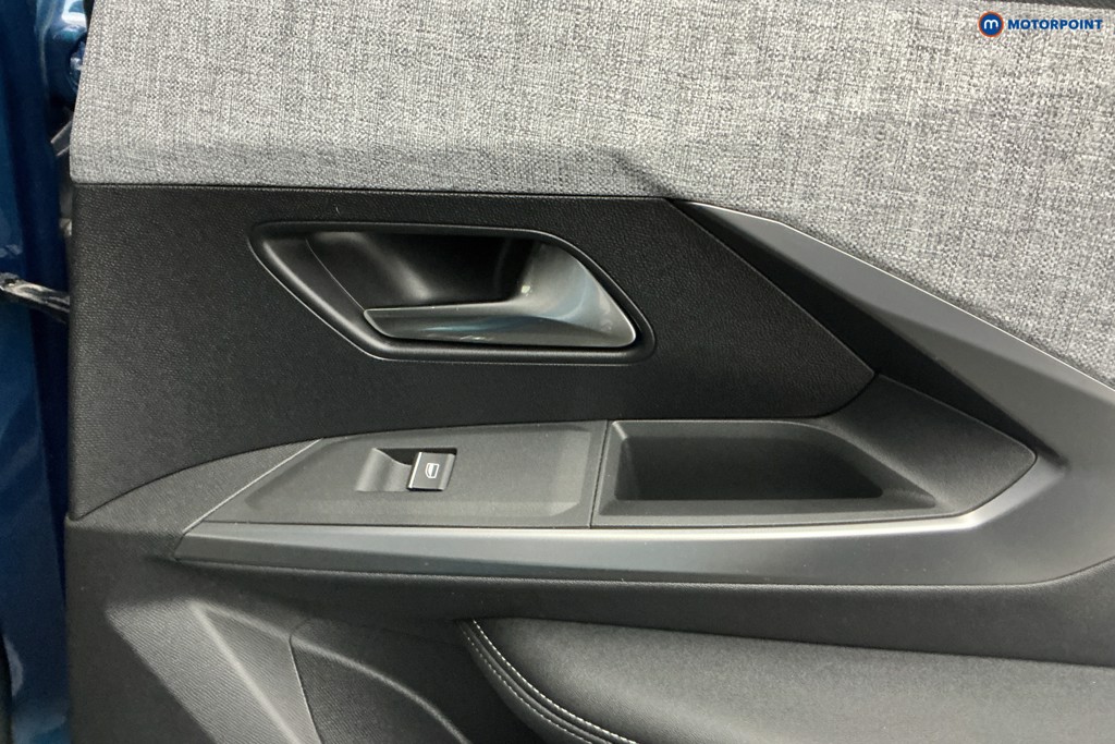 Peugeot 3008 GT Automatic Electric SUV - Stock Number (1609502) - 33rd supplementary image