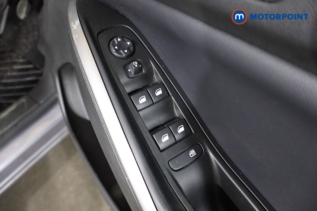 Vauxhall Grandland Elite Manual Petrol SUV - Stock Number (1609517) - 18th supplementary image