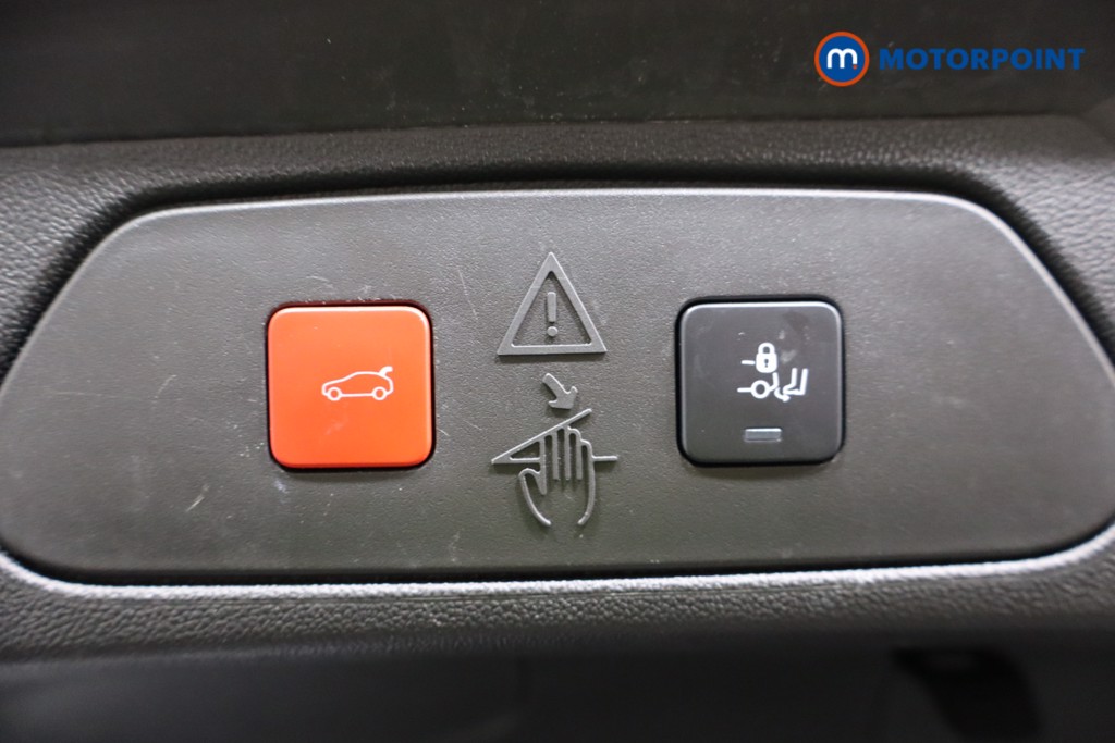 Vauxhall Grandland Elite Manual Petrol SUV - Stock Number (1609517) - 24th supplementary image