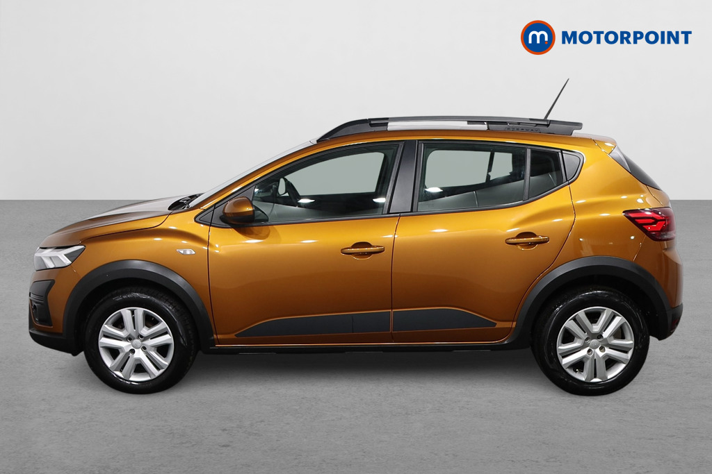 Dacia Sandero Stepway Expression Manual Petrol Hatchback - Stock Number (1610225) - Passenger side