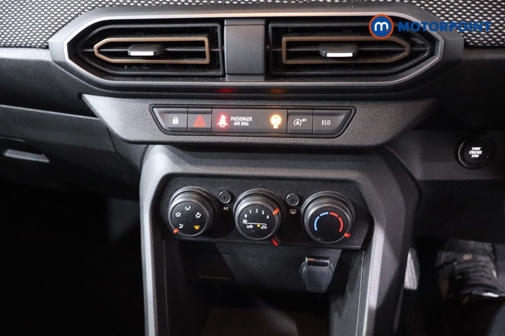 Dacia Sandero Stepway Expression Manual Petrol Hatchback - Stock Number (1610232) - 16th supplementary image