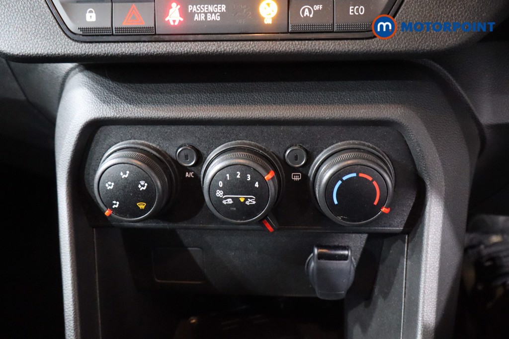 Dacia Sandero Stepway Expression Manual Petrol Hatchback - Stock Number (1610232) - 17th supplementary image