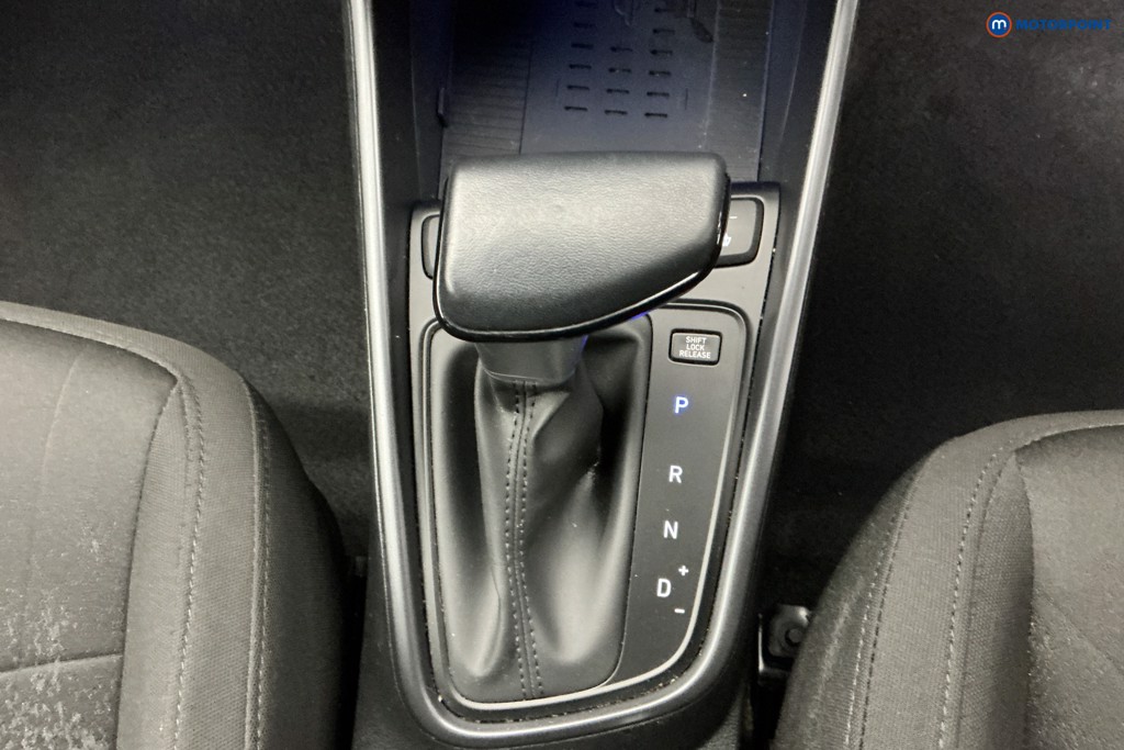 Hyundai Bayon Premium Automatic Petrol SUV - Stock Number (1610585) - 16th supplementary image