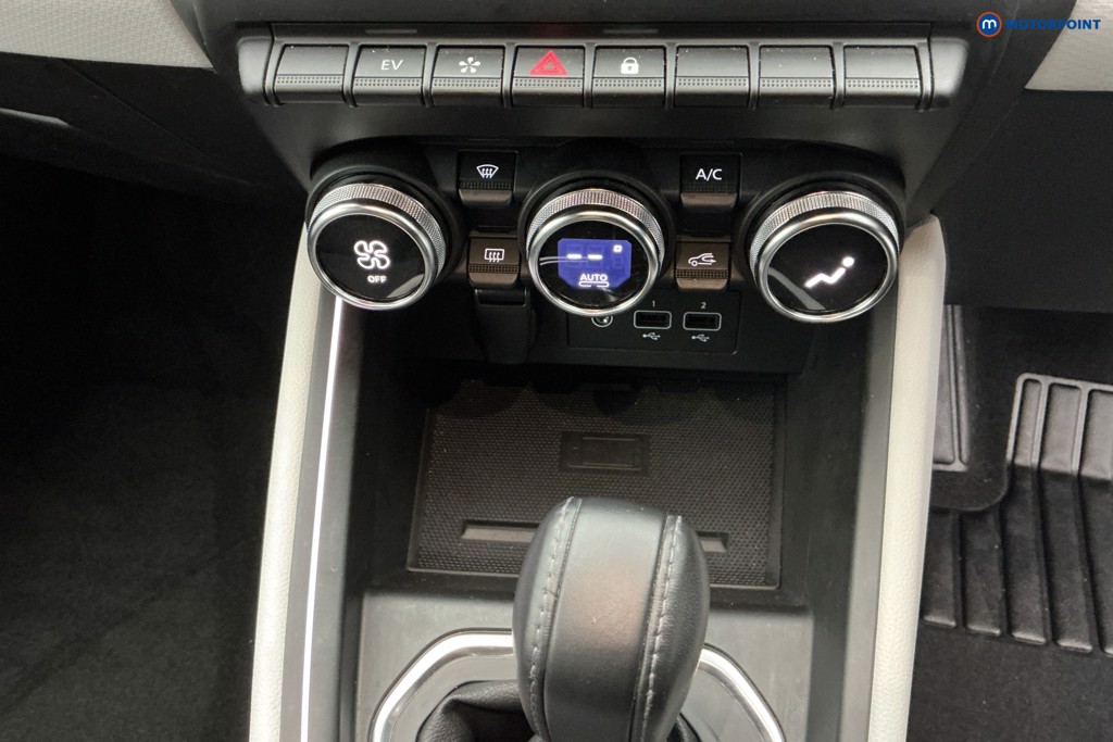 Renault Clio Techno Automatic Petrol-Electric Hybrid Hatchback - Stock Number (1610647) - 20th supplementary image