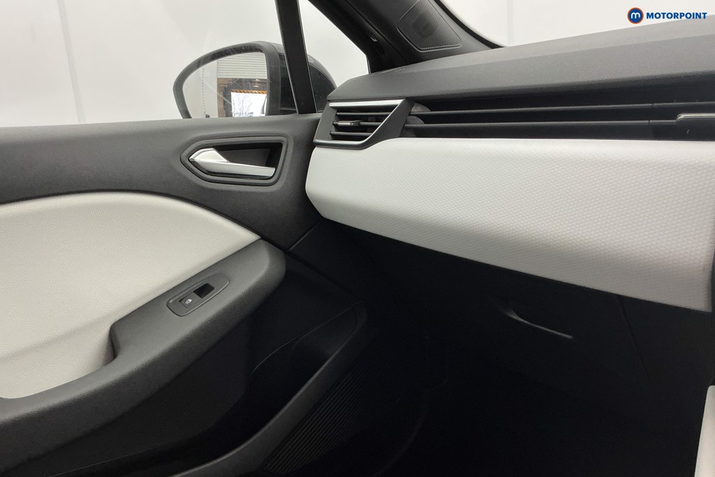 Renault Clio Techno Automatic Petrol-Electric Hybrid Hatchback - Stock Number (1610647) - 21st supplementary image