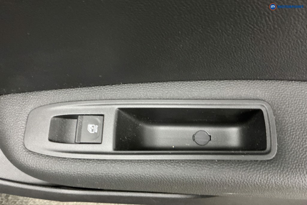 Renault Clio Techno Automatic Petrol-Electric Hybrid Hatchback - Stock Number (1610647) - 28th supplementary image