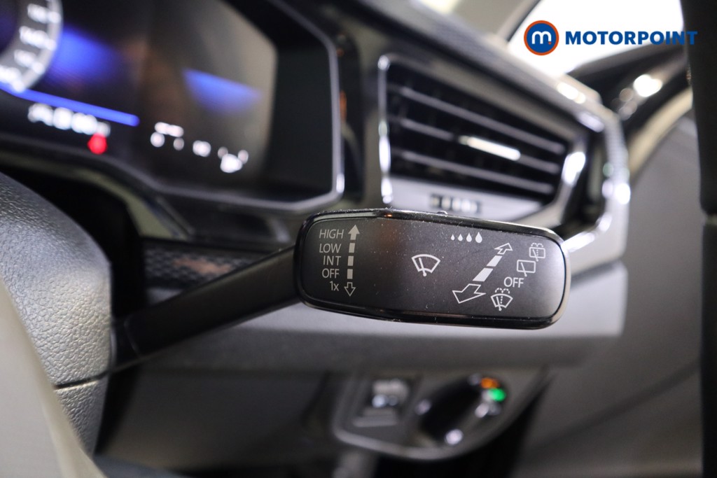 Volkswagen Polo Life Automatic Petrol Hatchback - Stock Number (1611061) - 10th supplementary image