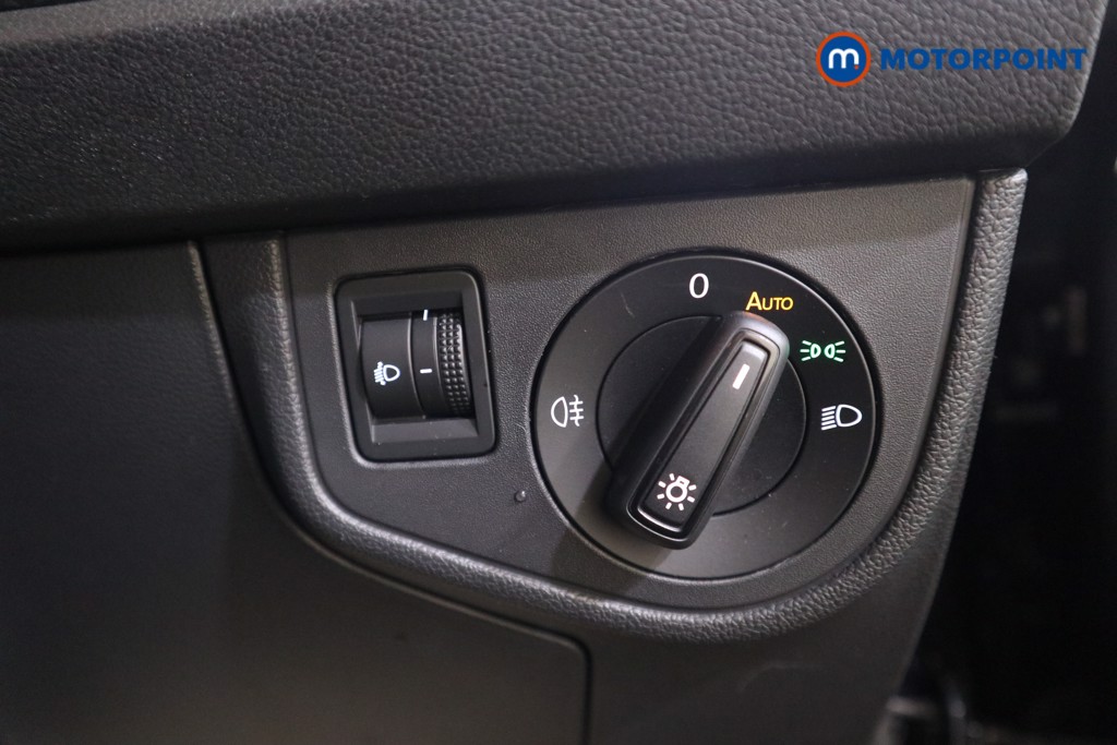 Volkswagen Polo Life Automatic Petrol Hatchback - Stock Number (1611061) - 11th supplementary image