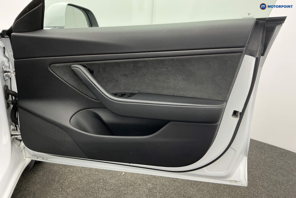 Tesla Model 3 Standard Plus Automatic Electric Saloon - Stock Number (1611175) - 23rd supplementary image