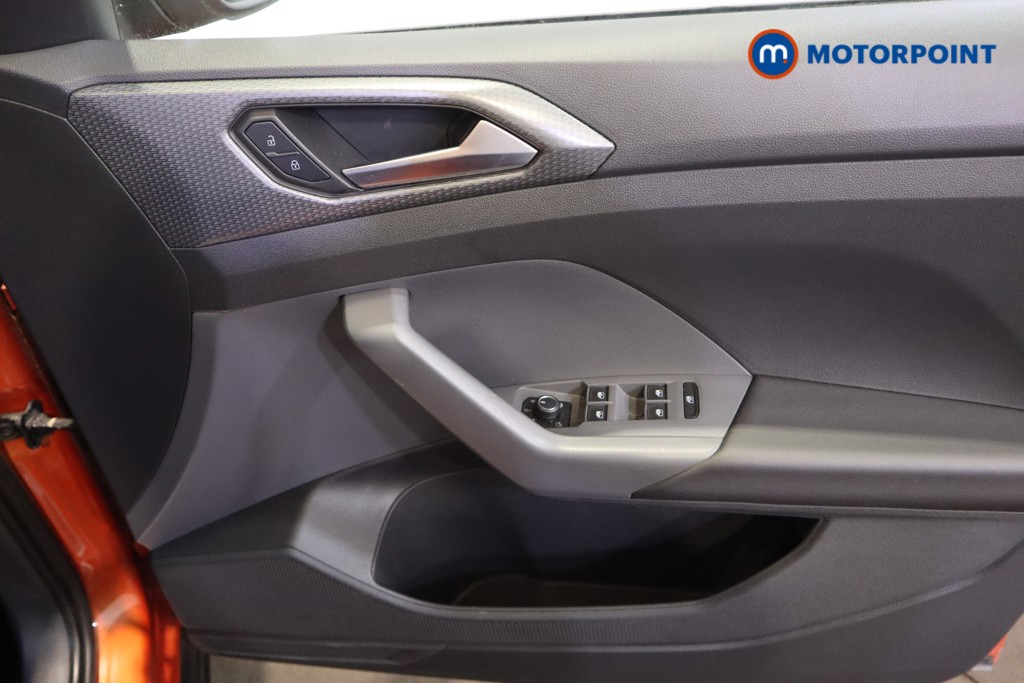 Volkswagen T-Cross R-Line Manual Petrol SUV - Stock Number (1611556) - 9th supplementary image