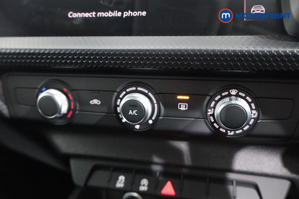 Audi A1 Technik Manual Petrol Hatchback - Stock Number (1611657) - 4th supplementary image