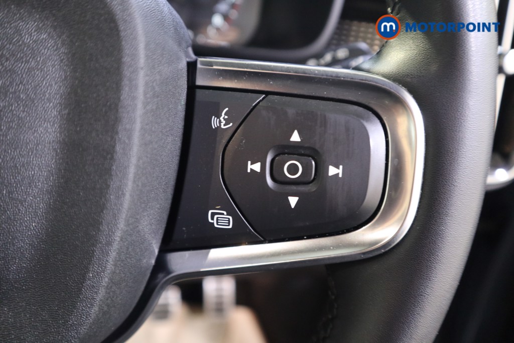 Volvo Xc40 R Design Manual Petrol SUV - Stock Number (1611984) - 8th supplementary image