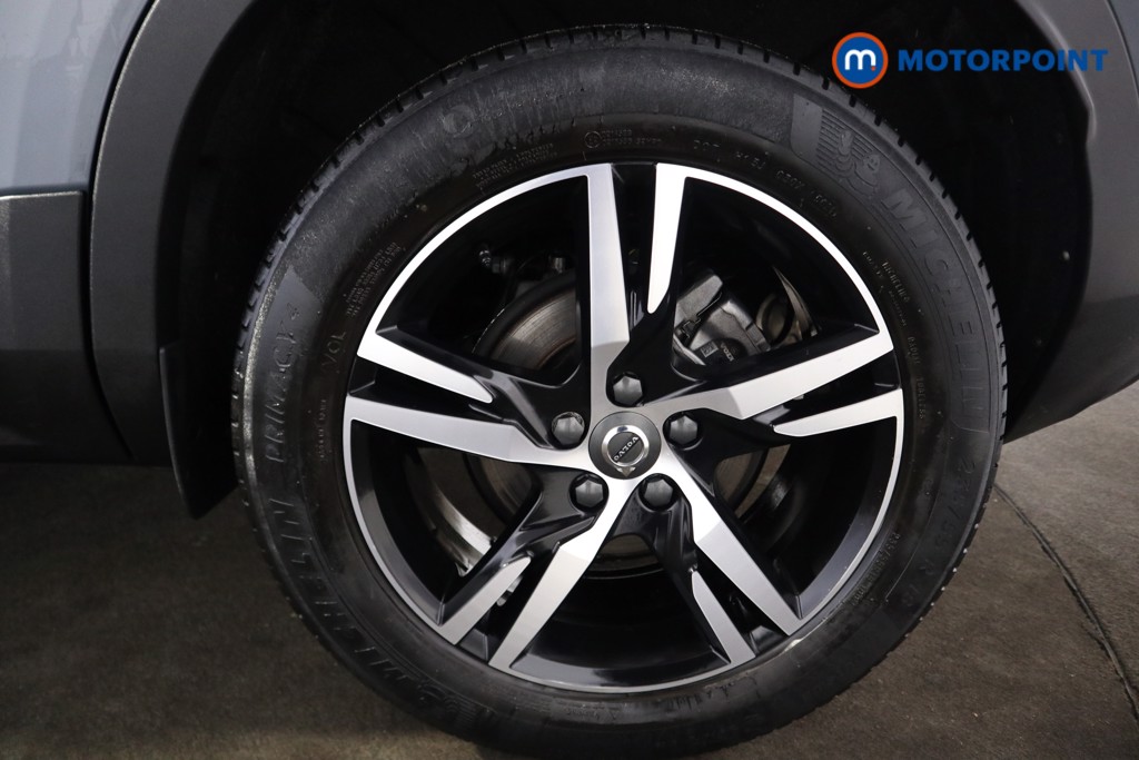 Volvo Xc40 R Design Manual Petrol SUV - Stock Number (1611984) - 28th supplementary image