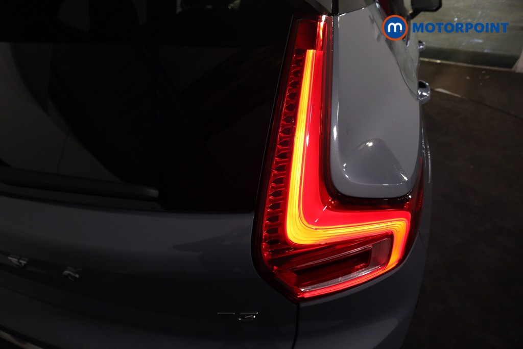 Volvo Xc40 R Design Manual Petrol SUV - Stock Number (1611984) - 31st supplementary image