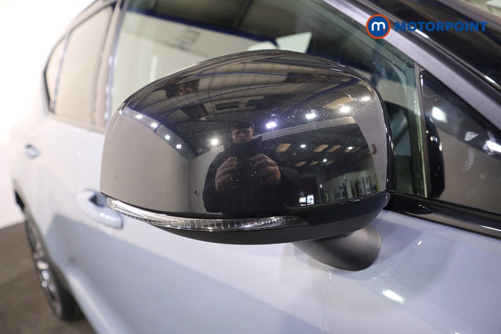 Volvo Xc40 R Design Manual Petrol SUV - Stock Number (1611984) - 37th supplementary image