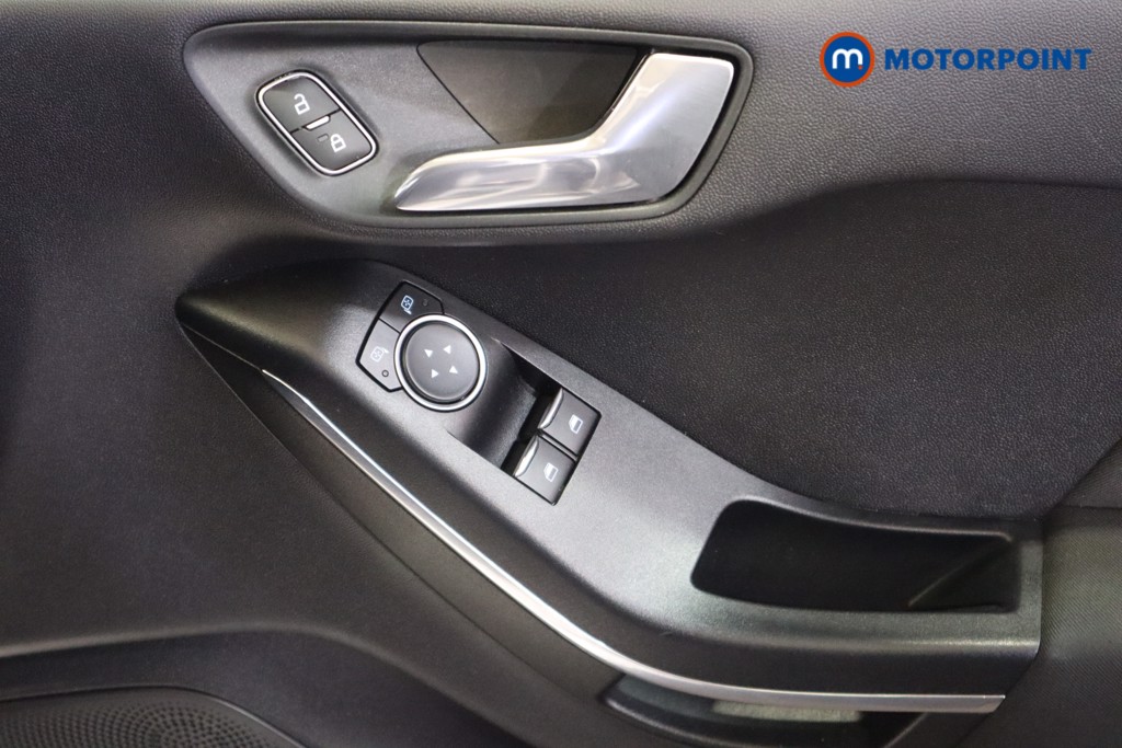 Ford Fiesta Zetec Manual Petrol Hatchback - Stock Number (1612061) - 14th supplementary image