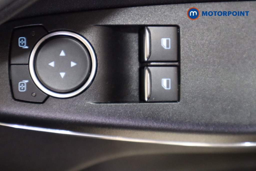 Ford Fiesta Zetec Manual Petrol Hatchback - Stock Number (1612061) - 15th supplementary image