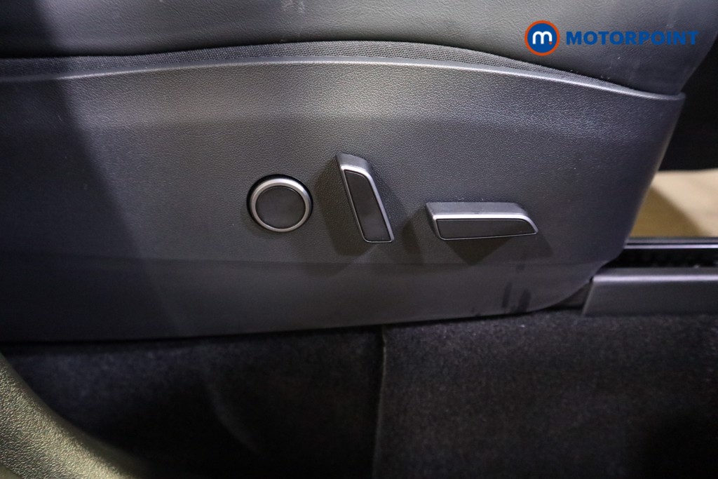 Tesla Model Y Long Range Automatic Electric SUV - Stock Number (1612118) - 21st supplementary image