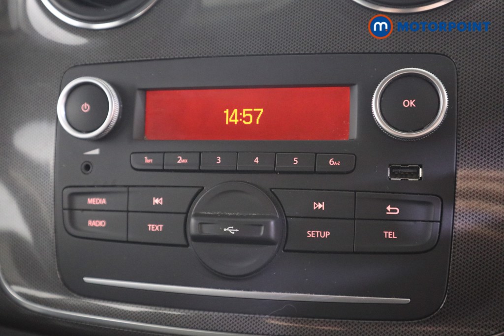 Dacia Sandero Stepway Essential Manual Petrol Hatchback - Stock Number (1612389) - 2nd supplementary image