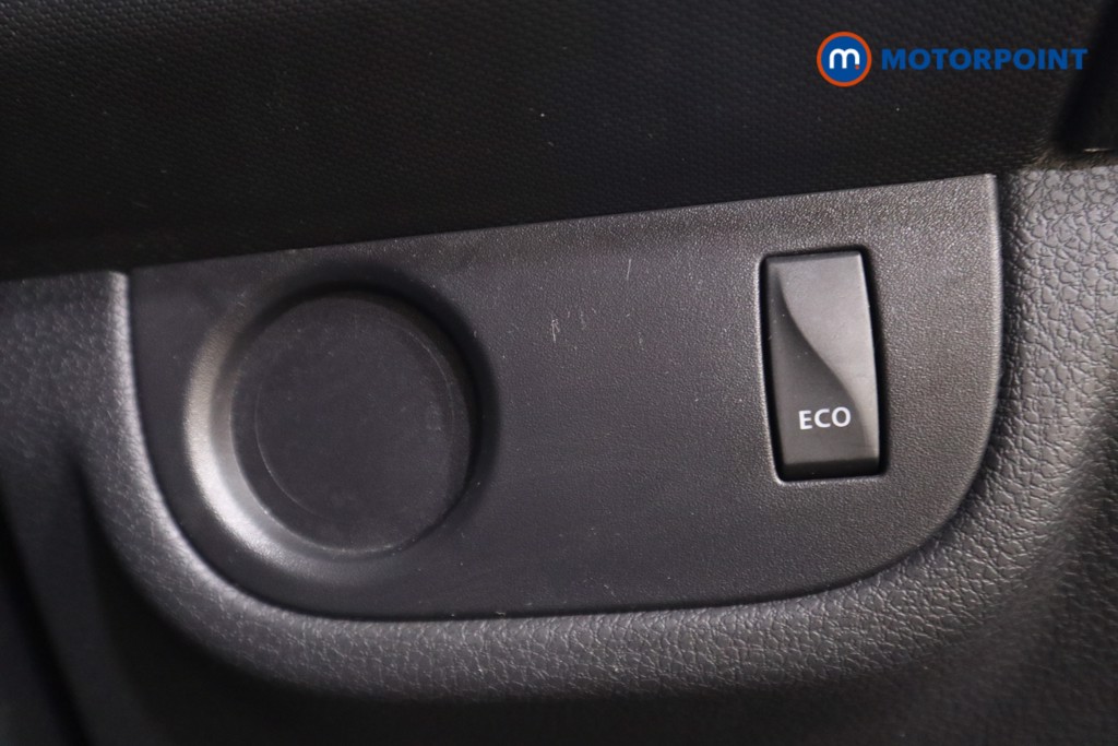 Dacia Sandero Stepway Essential Manual Petrol Hatchback - Stock Number (1612389) - 10th supplementary image