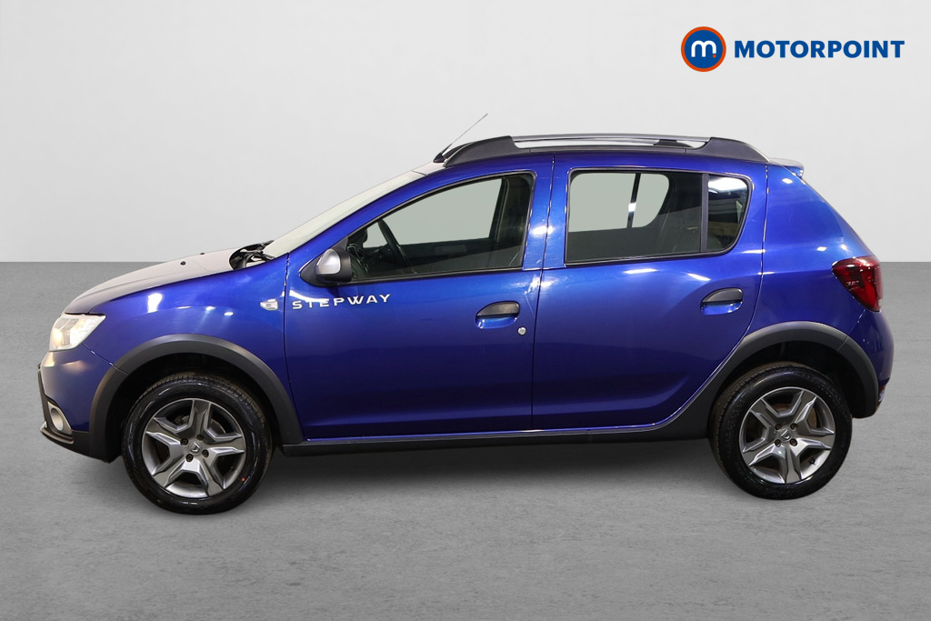 Dacia Sandero Stepway Essential Manual Petrol Hatchback - Stock Number (1612389) - Passenger side