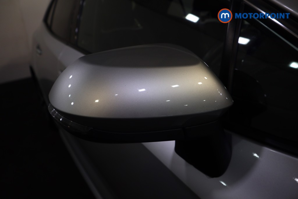 Toyota Corolla Excel Automatic Petrol-Electric Hybrid Hatchback - Stock Number (1612736) - 36th supplementary image