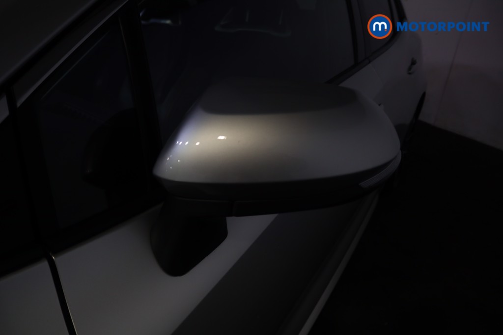 Toyota Corolla Excel Automatic Petrol-Electric Hybrid Hatchback - Stock Number (1612736) - 37th supplementary image