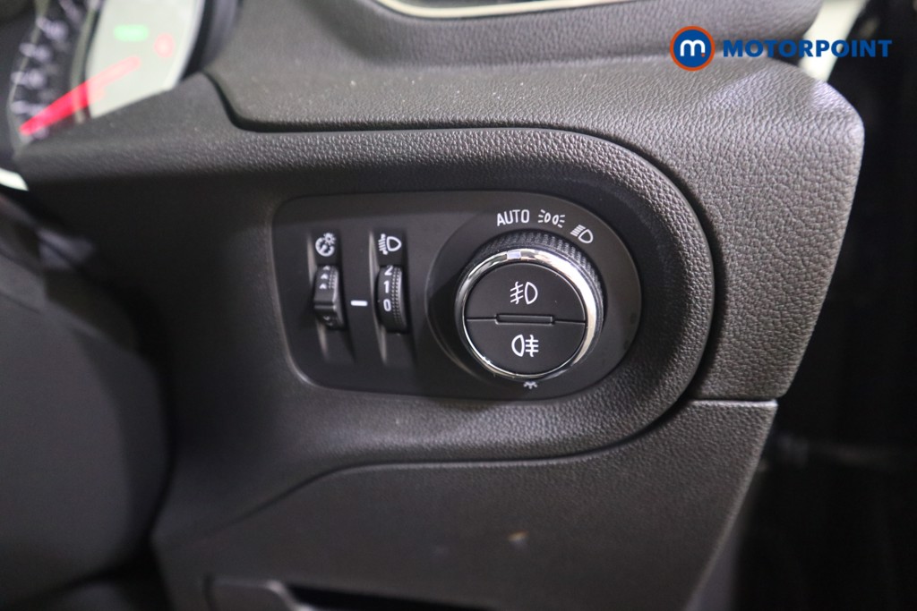 Vauxhall Grandland X Business Edition Nav Automatic Petrol Plug-In Hybrid SUV - Stock Number (1613443) - 13th supplementary image