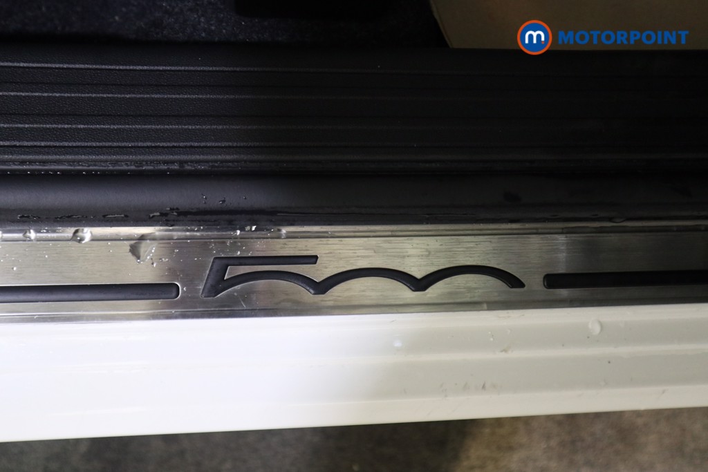 Fiat 500 TOP Manual Petrol Hatchback - Stock Number (1613491) - 17th supplementary image