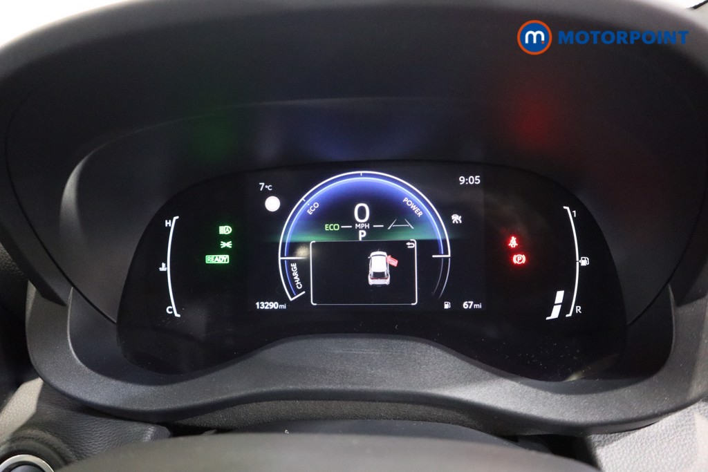 Toyota Yaris Cross Design Automatic Petrol-Electric Hybrid Estate - Stock Number (1613949) - 4th supplementary image