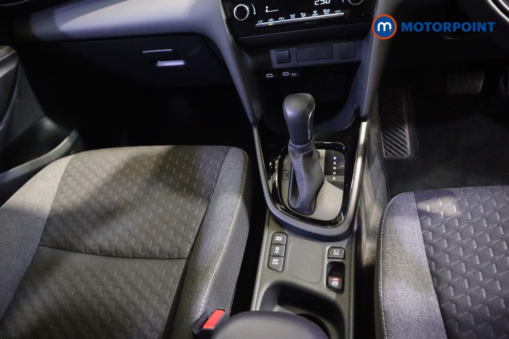 Toyota Yaris Cross Design Automatic Petrol-Electric Hybrid Estate - Stock Number (1613949) - 6th supplementary image