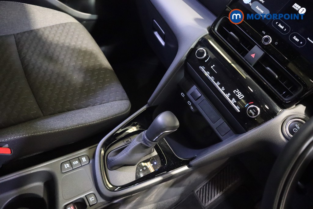 Toyota Yaris Cross Design Automatic Petrol-Electric Hybrid Estate - Stock Number (1613949) - 7th supplementary image