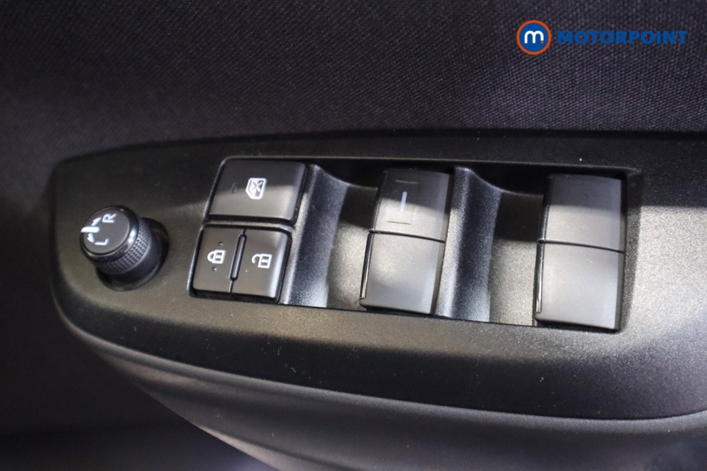 Toyota Yaris Cross Design Automatic Petrol-Electric Hybrid Estate - Stock Number (1613949) - 11th supplementary image