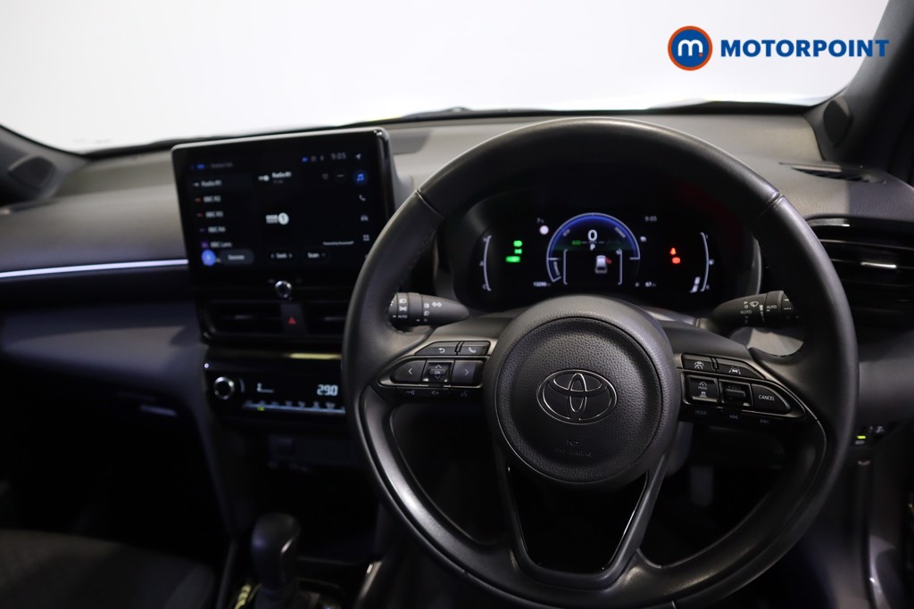 Toyota Yaris Cross Design Automatic Petrol-Electric Hybrid Estate - Stock Number (1613949) - 1st supplementary image
