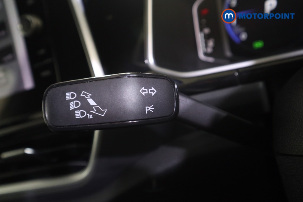 Volkswagen T-Roc R Automatic Petrol SUV - Stock Number (1614245) - 13th supplementary image