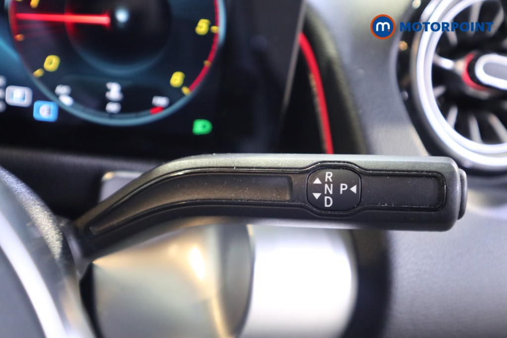 Mercedes-Benz GLB Amg Line Automatic Diesel SUV - Stock Number (1614247) - 13th supplementary image