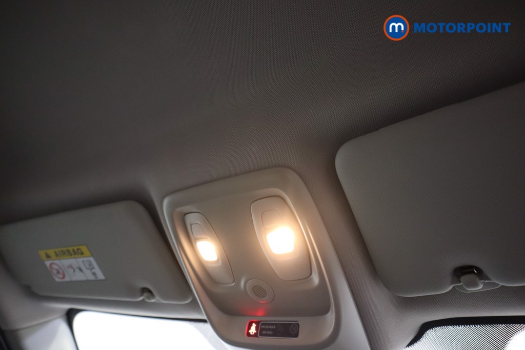 Renault Captur Iconic Manual Petrol SUV - Stock Number (1614589) - 9th supplementary image