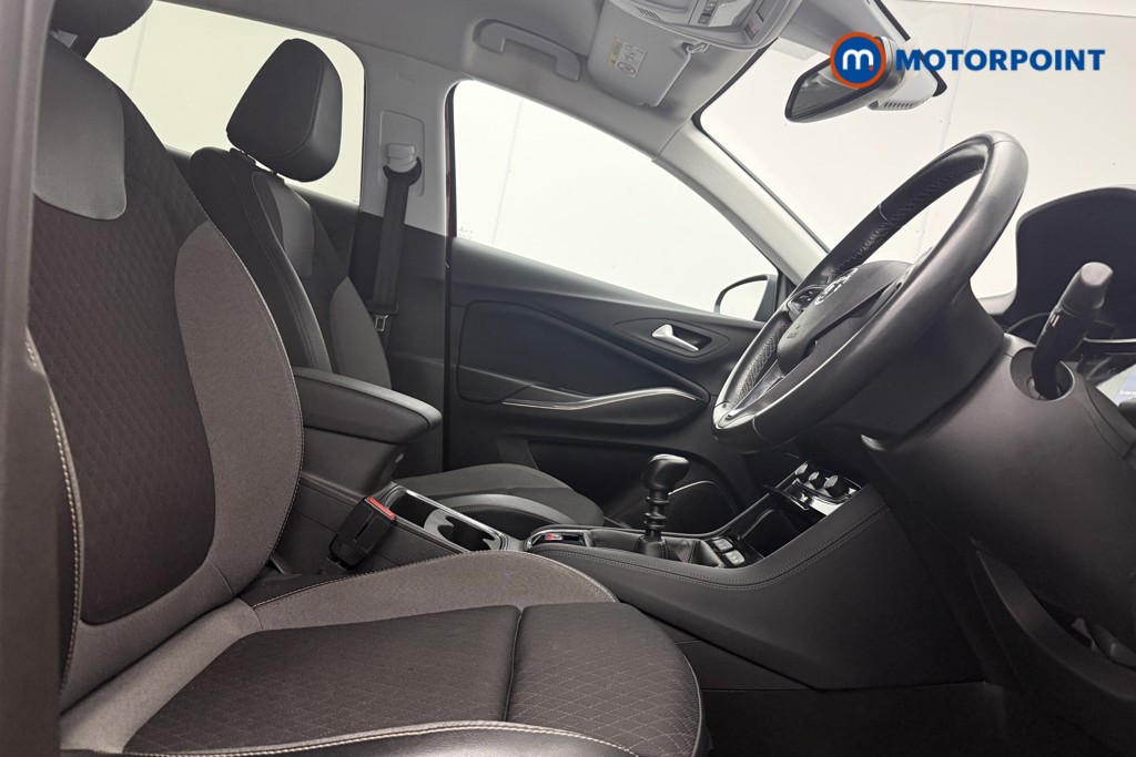 Vauxhall Grandland X Griffin Edition Manual Petrol SUV - Stock Number (1614746) - 7th supplementary image