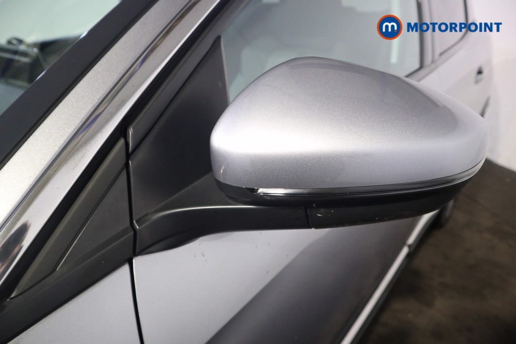 Peugeot 3008 Allure Manual Petrol SUV - Stock Number (1614985) - 36th supplementary image