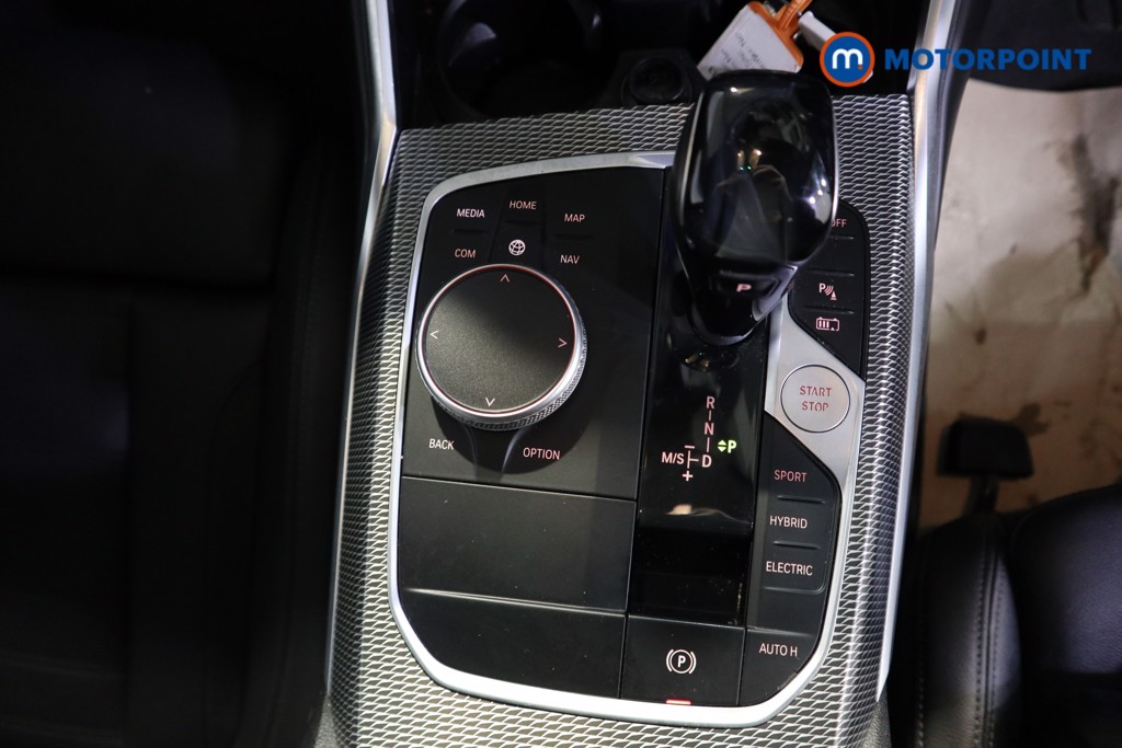 BMW 3 Series M Sport Automatic Petrol Plug-In Hybrid Saloon - Stock Number (1615396) - 10th supplementary image