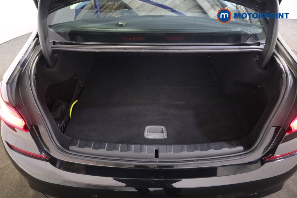 BMW 3 Series M Sport Automatic Petrol Plug-In Hybrid Saloon - Stock Number (1615396) - 24th supplementary image